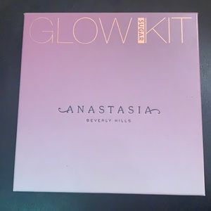 Anastasia Beverly Hills Glow Kit